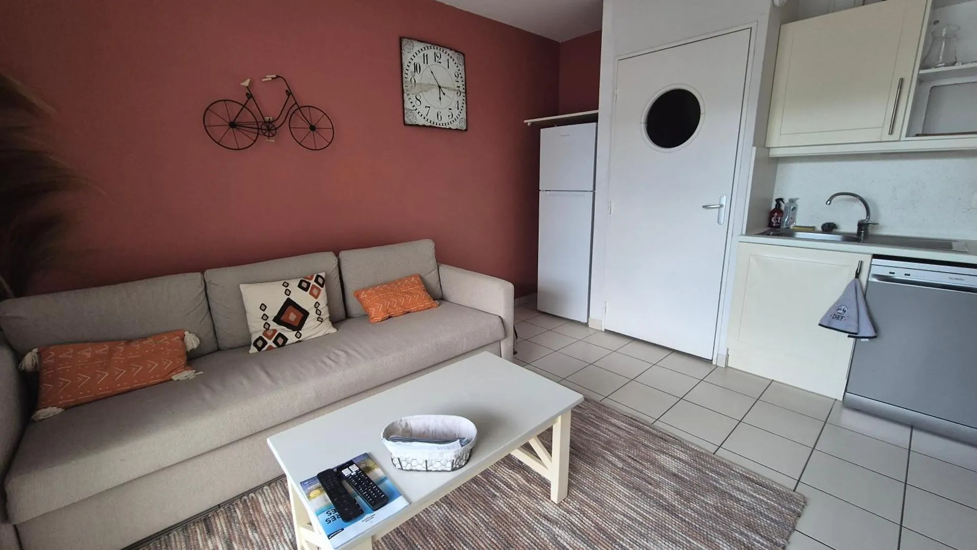 公寓 Superbe Appartement Avec Piscine Sauna Et Petite Vue Mer 普劳戈维林